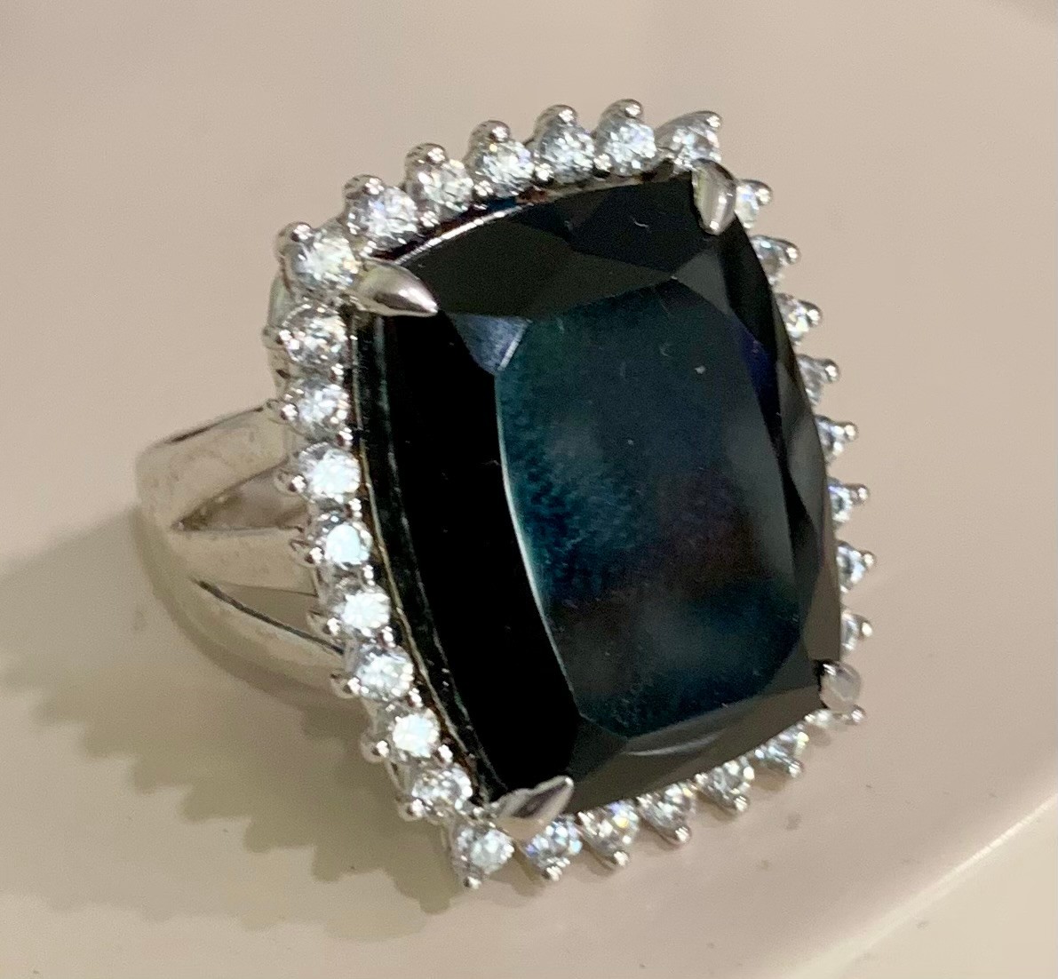 Massive Black Spinel Gemstone Gorgeous Ring w/30 White Topaz - Sterling Silver Massive Black Spinel Gemstone Gorgeous Ring w/30 White Topaz - Sterling Silver