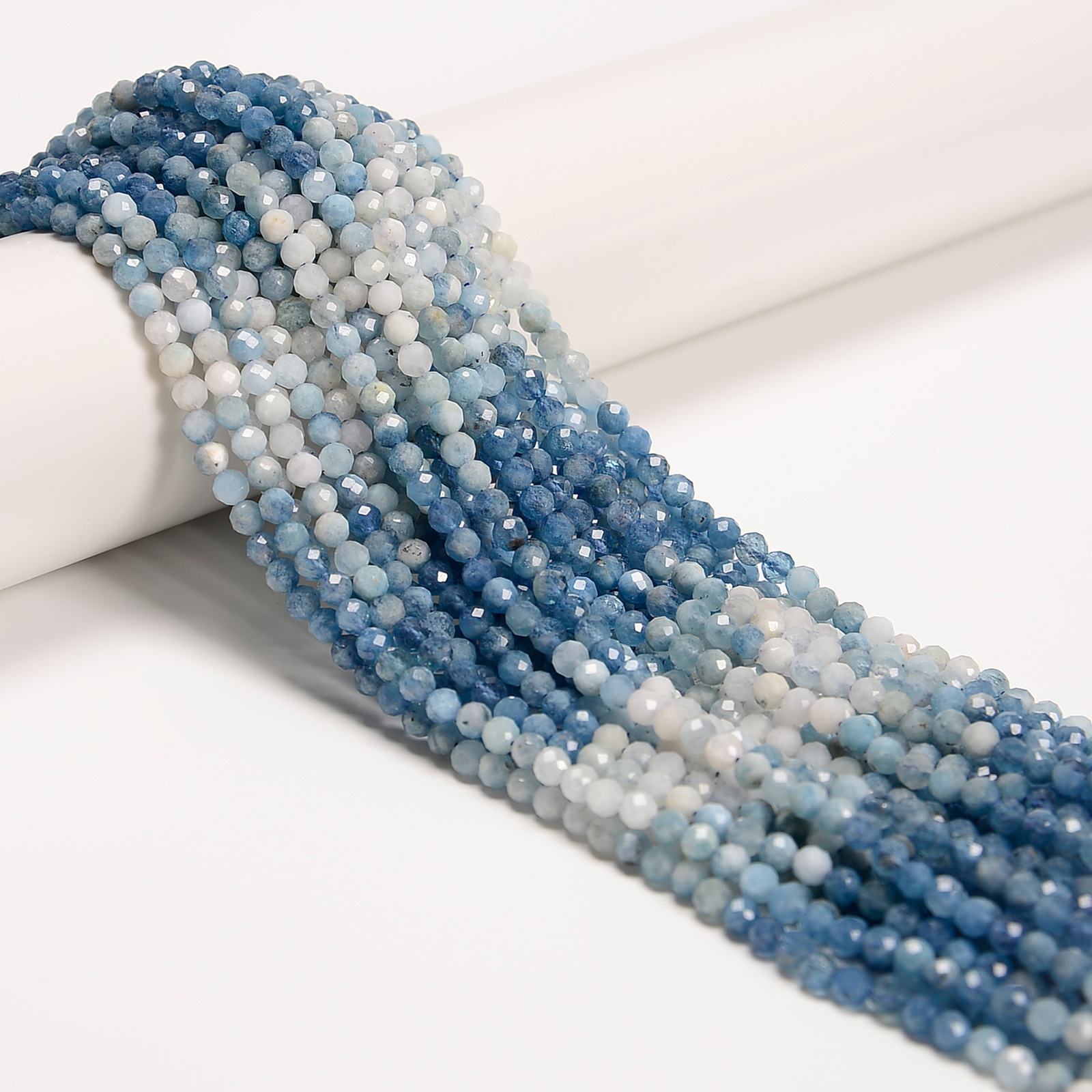 Natural Gradient Aquamarine Faceted Round Beads Size 3mm 4mm 15.5'' Strand