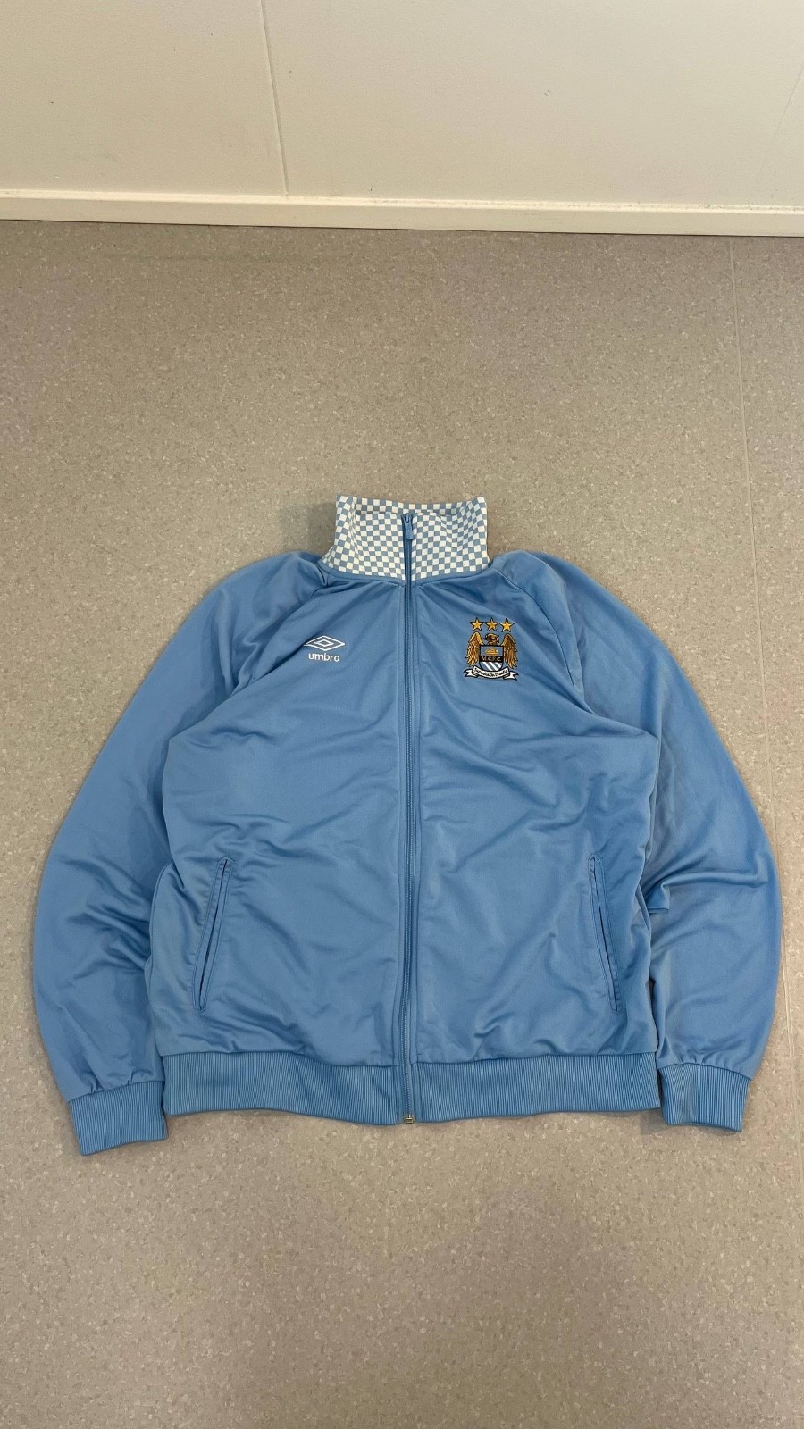 Vintage 2011-2012 Umbro Manchester City Soccer Football Track Jacket Vintage 2011-2012 Umbro Manchester City Soccer Football Track Jacket