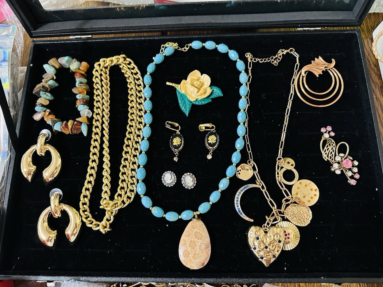 Vintage-mod Lot Of 10 Costume Jewelry Some Signed