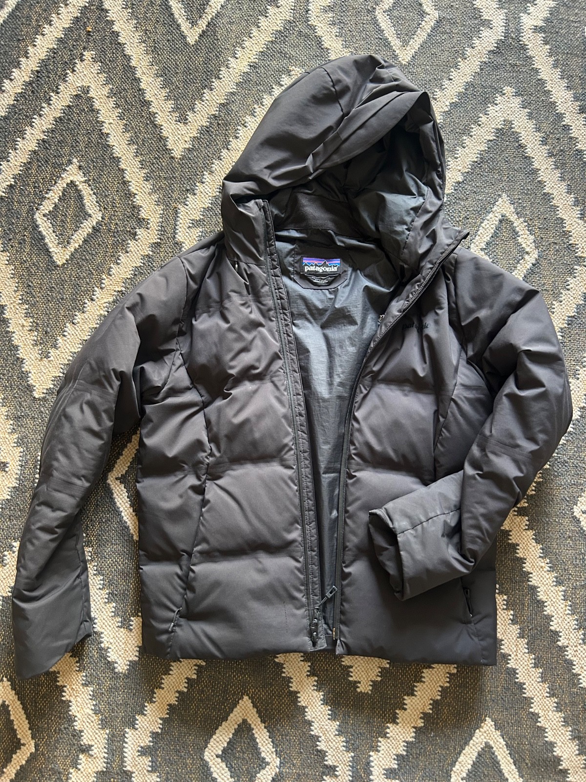Patagonia Men’s Size XS Jackson Glacier Jacket Black