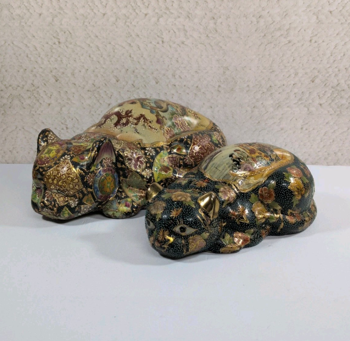 2 Vintage Japanese Satsuma Sleeping Cats Figurines Pair Kutani Hand Painted