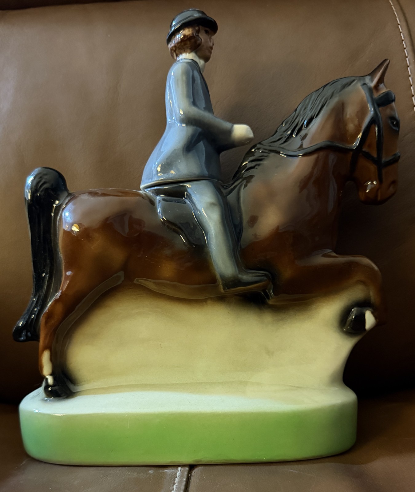 VINTAGE 1974 EZRA BROOKS HORSE + JOCKEY EQUESTRIAN DECANTER
