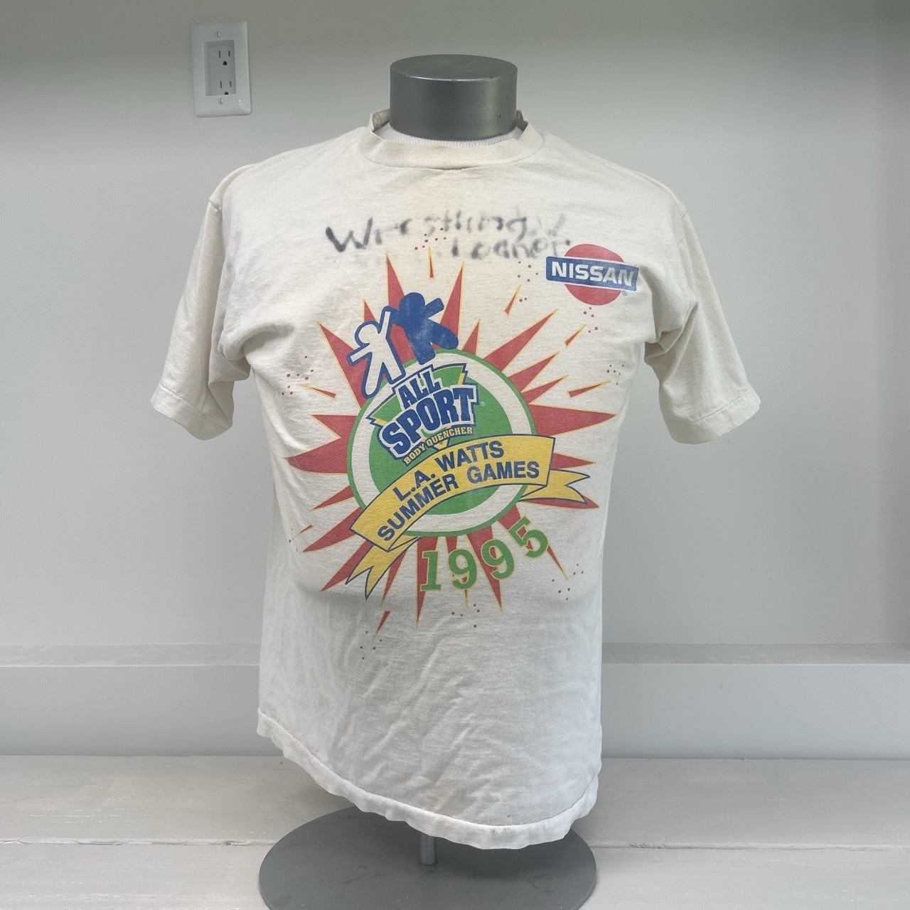 Crazy vintageNissan Vintage 1995 L.A. Watts Summer Games Graphic T-Shirt Men’s M