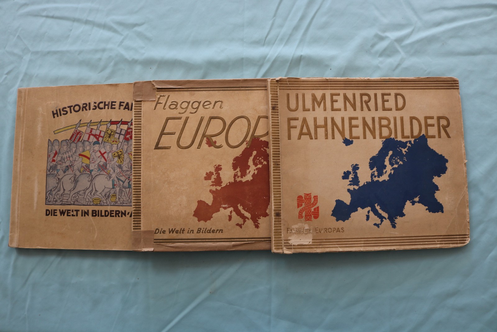 1900'S GERMAN STAMP ALBUMS - LOT OF 3 - SOFTCOVER BOOKS - KD 9623