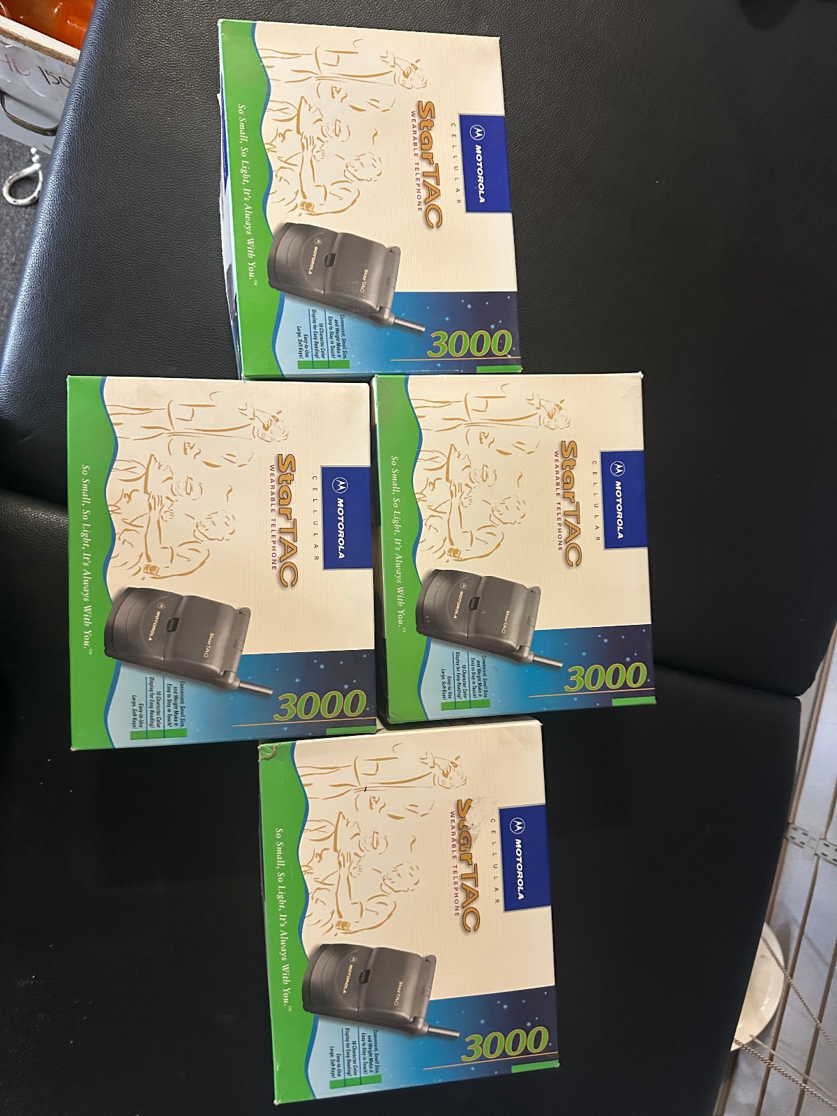 Lot of 4-Motorola StarTAC 3000 Vintage Flip Phones-Open NIB Condition-Complete-