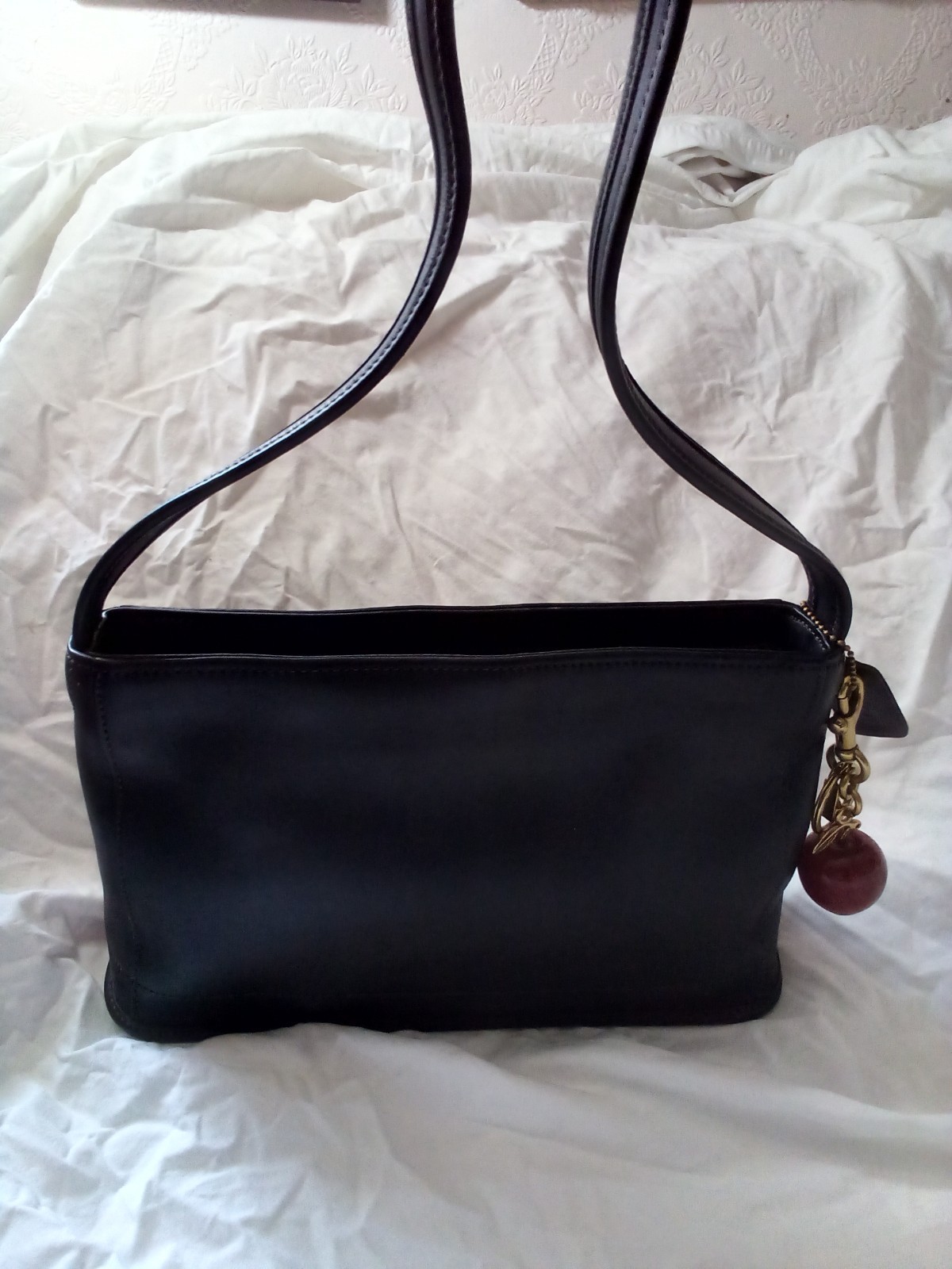 Coach RARE Vintage Bleeker No.9309 Black Leather Shoulder Bag w/Coach Bag Charm