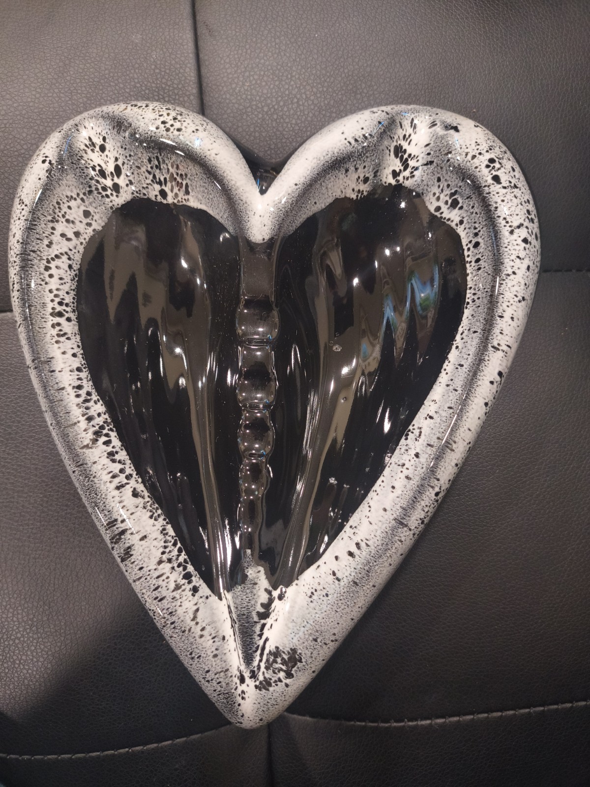 Vintage MCM Plymouth Ceramic Heart Ashtray Black Gray Drip Speckle Glaze 9 Vintage MCM Plymouth Ceramic Heart Ashtray Black Gray Drip Speckle Glaze 9