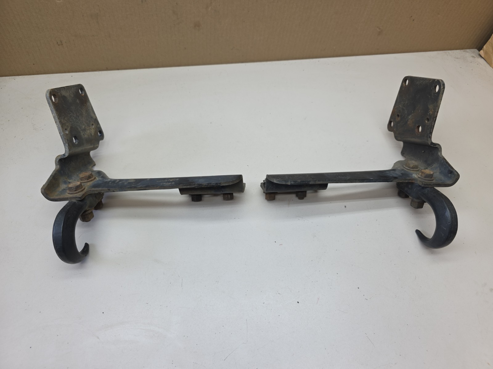 93-98 Jeep Grand Cherokee Jeep ZJ Front Factory Tow Hooks w/Mounting Hardware 93-98 Jeep Grand Cherokee Jeep ZJ Front Factory Tow Hooks w/Mounting Hardware