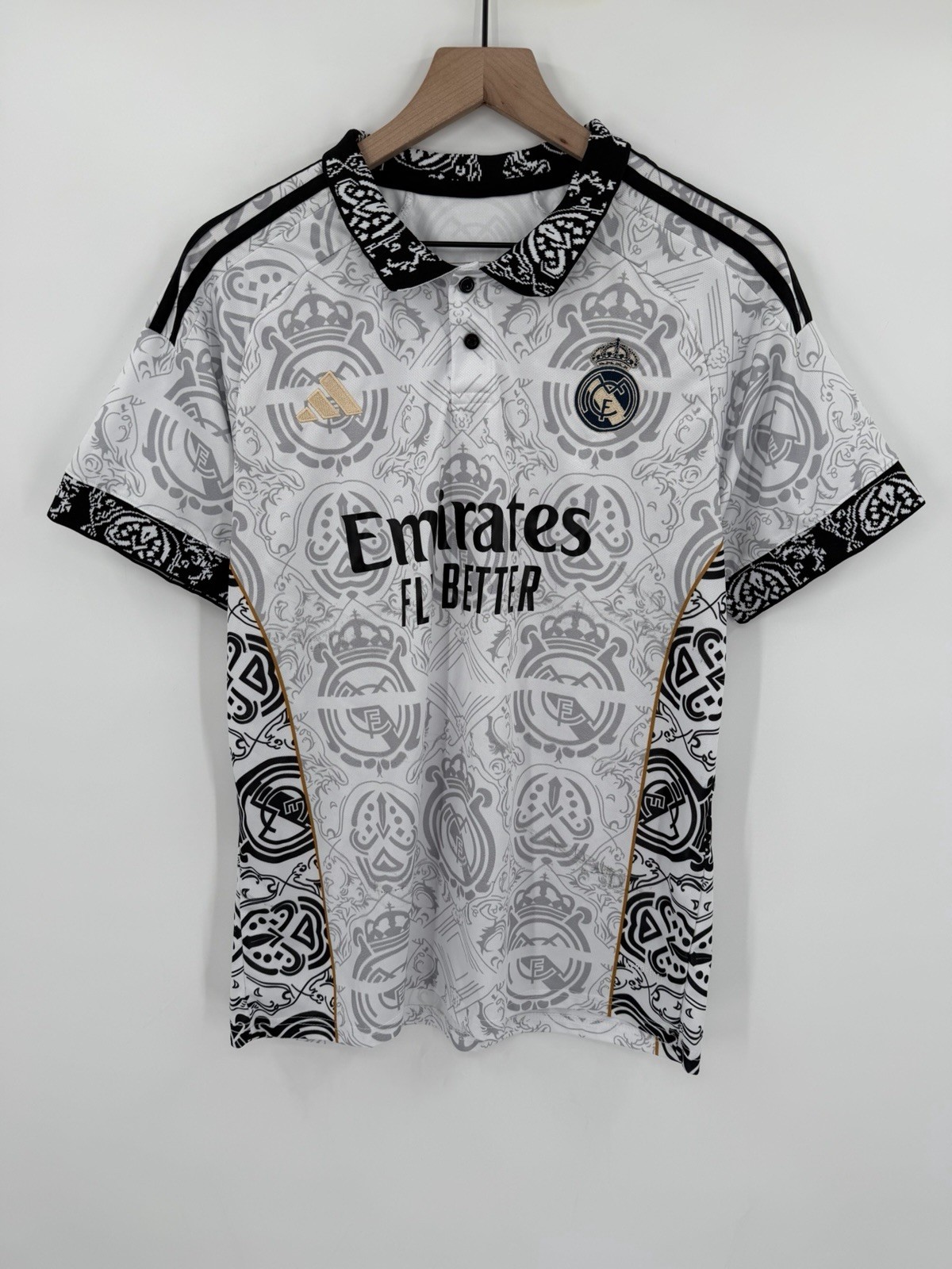 Adidas Real Madrid Spain Jersey La Liga Special Edition Football Shirt Men’s L Adidas Real Madrid Spain Jersey La Liga Special Edition Football Shirt Men’s L