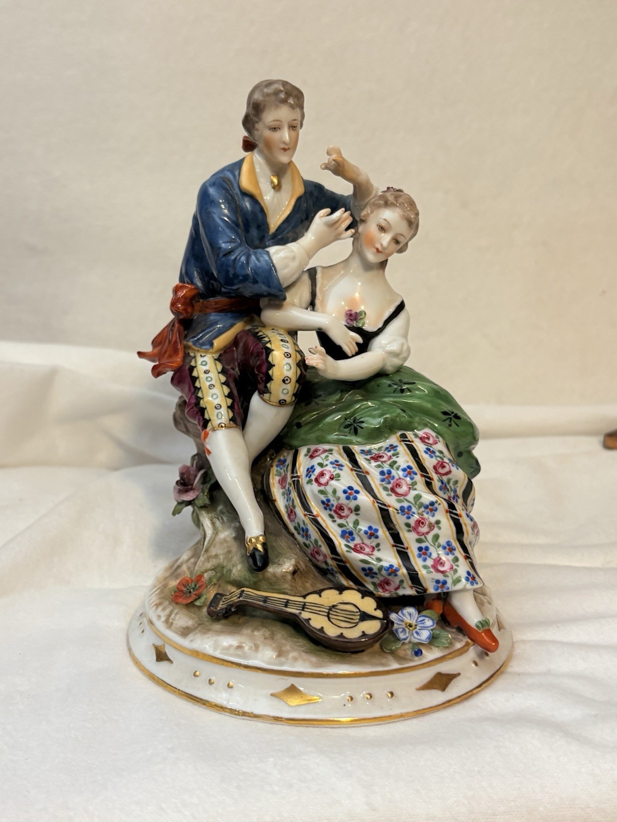 Antique Royal Vienna Porcelain Colonial Gentleman Figurine Pedestal Beehive Mark