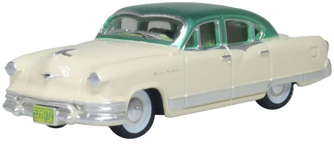 Oxford  1953  Kaiser Manhattan    Ivory / Green    1/87  HO  diecast