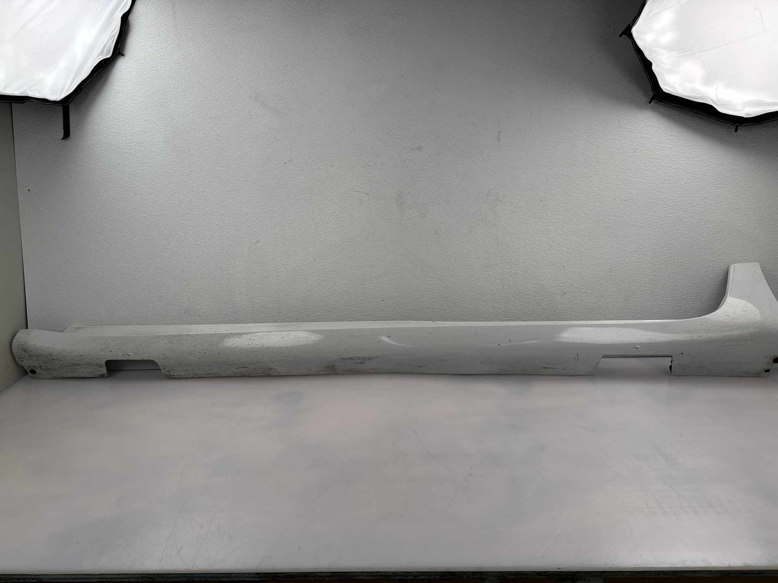 2017-2024 Chrysler Pacifica Left Side Rocker Panel Moulding Oem 2017-2024 Chrysler Pacifica Left Side Rocker Panel Moulding Oem