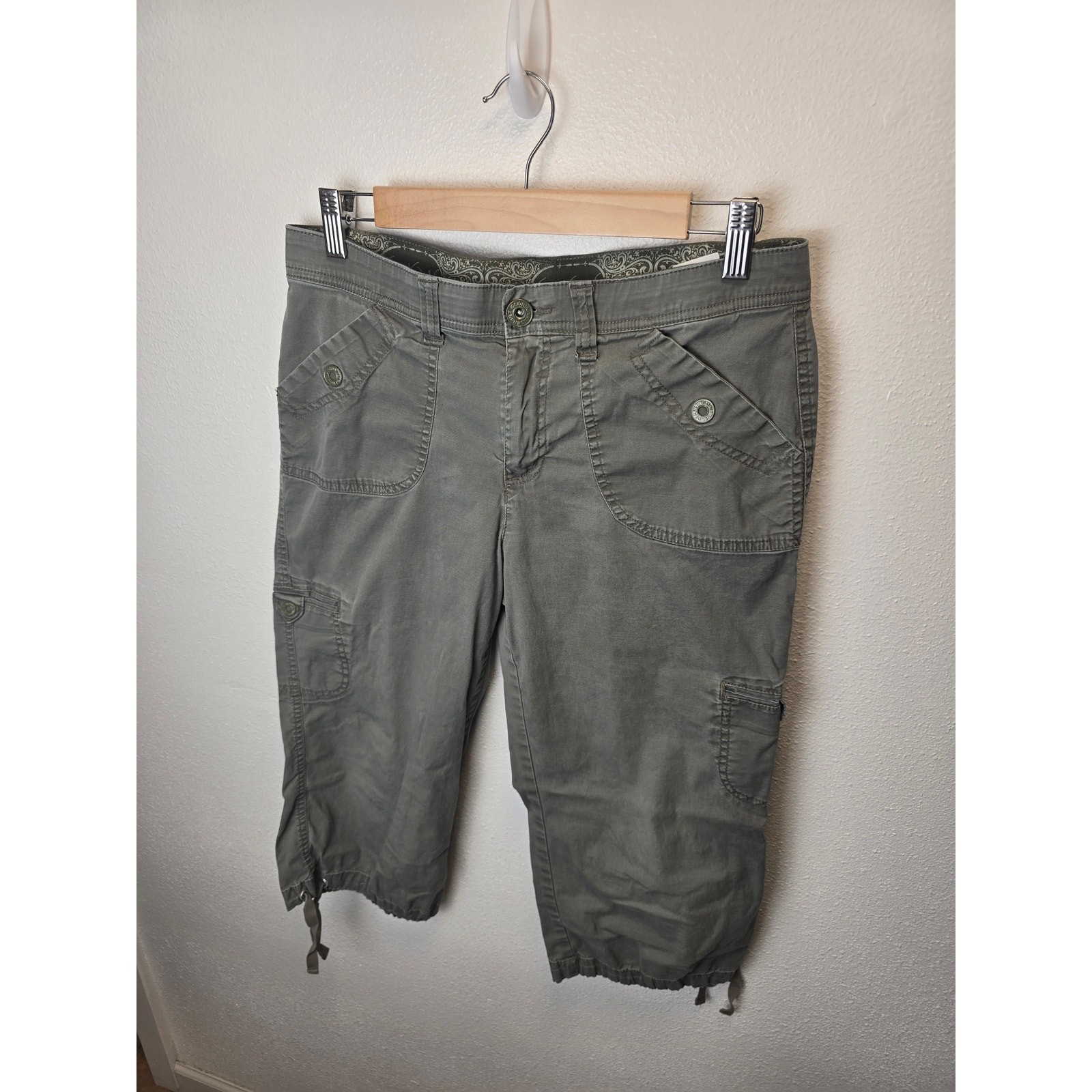 Anna Kaci Womens 6 Olive Cargo Capri Pants Y2K Utility Drawstring Cropped Anna Kaci Womens 6 Olive Cargo Capri Pants Y2K Utility Drawstring Cropped