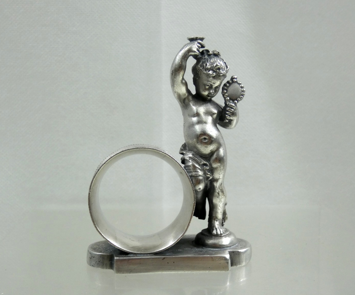 ANTIQUE FIGURAL NAPKIN RING PUTTI CHERUB AMERICAN Simpson Hall Miller VICTORIAN