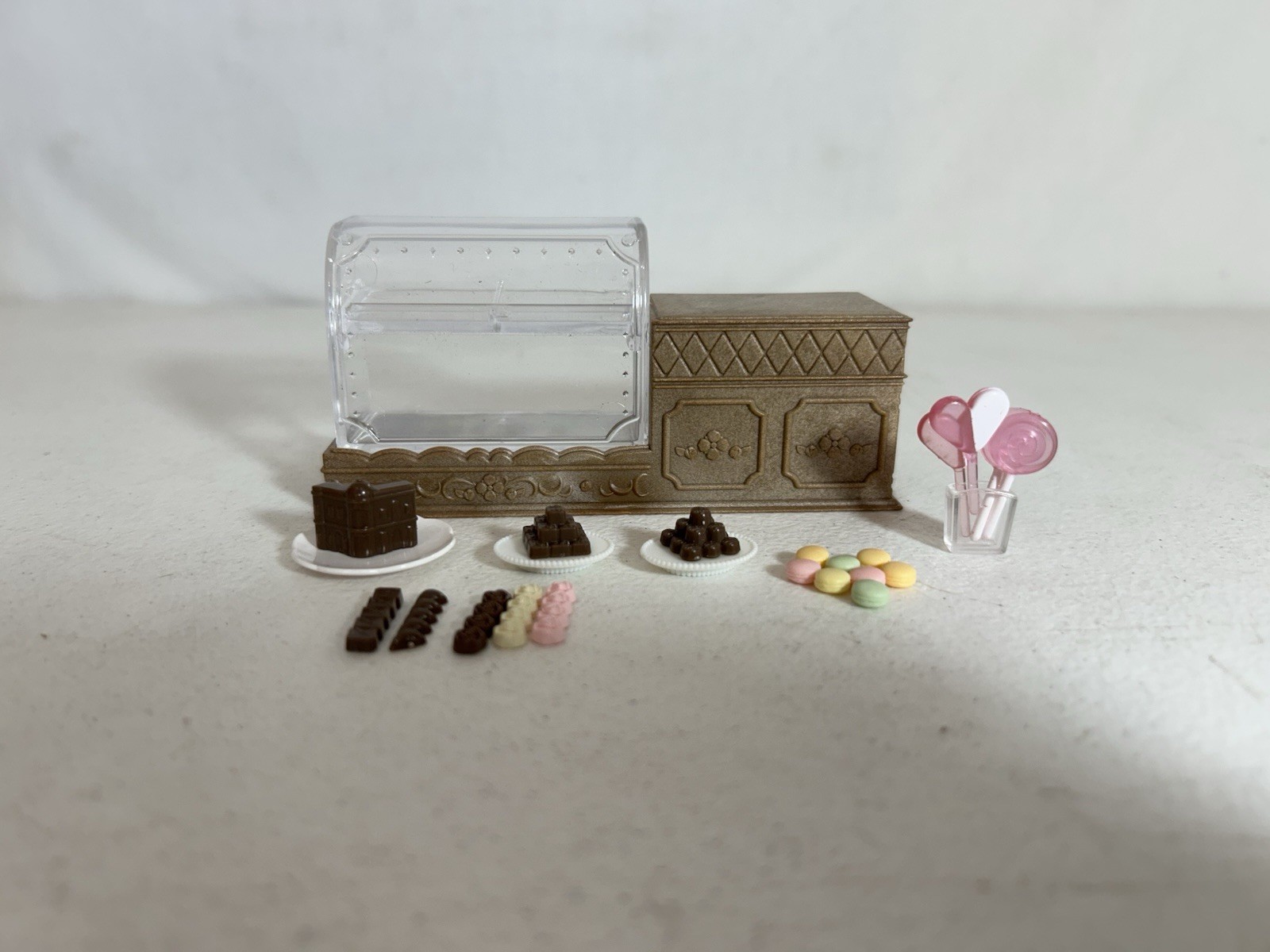 Calico critters/sylvanian families Candy Counter With Accessories