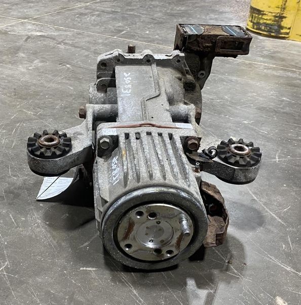 2007-2017 Jeep Compass Patriot Rear Differential Carrier Assembly OEM