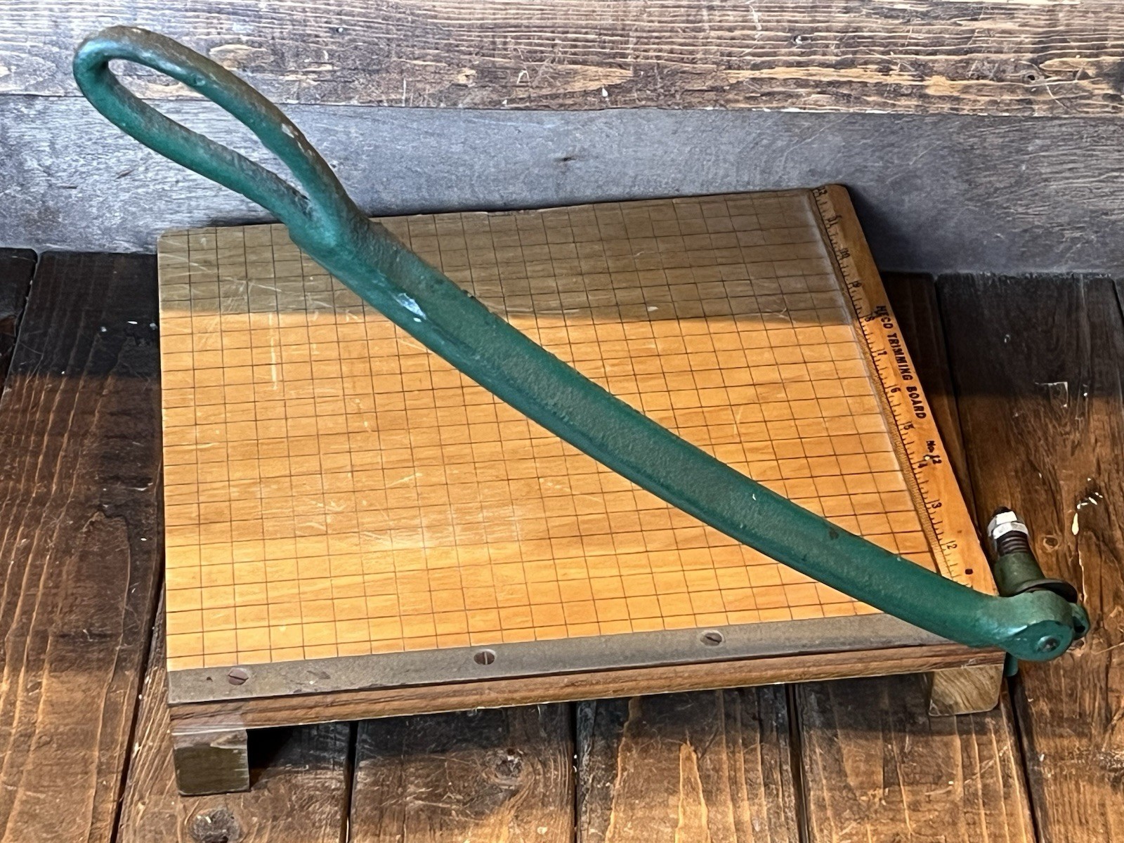 VINTAGE HECO TRIMMING BOARD PHOTOGRAPHS N0. 12 PAPER CUTTER (4D)