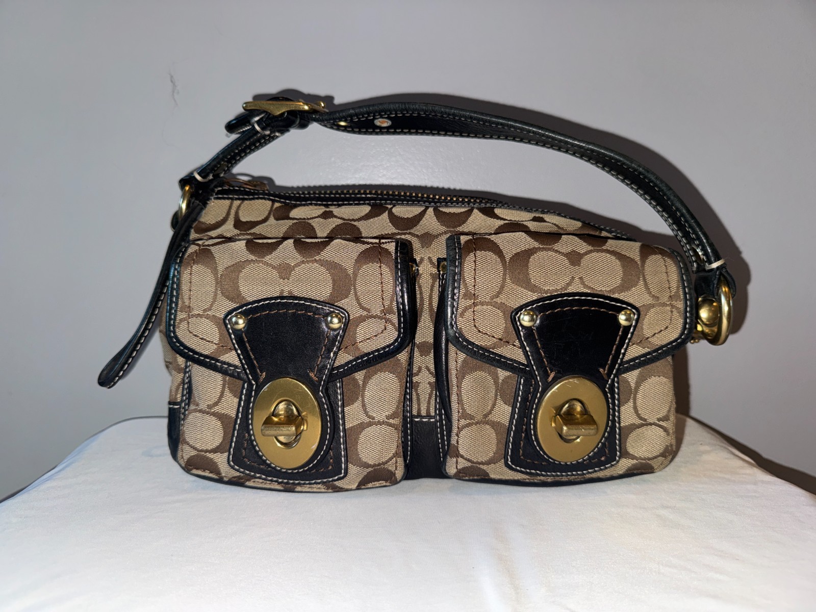 Vintage Coach Legacy 10339 Signature Double Turnlock Shoulder Bag Y2K 2006 Vintage Coach Legacy 10339 Signature Double Turnlock Shoulder Bag Y2K 2006