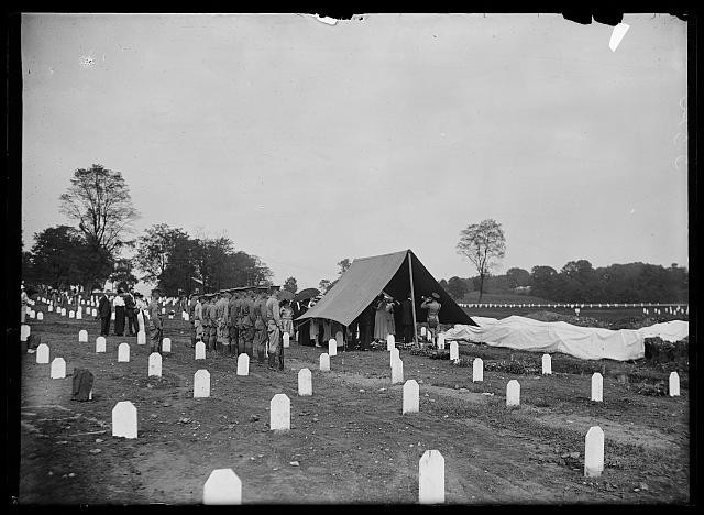 Photo:Cemetery 1921-1923 Soldiers Tent Burial Graveside Scene