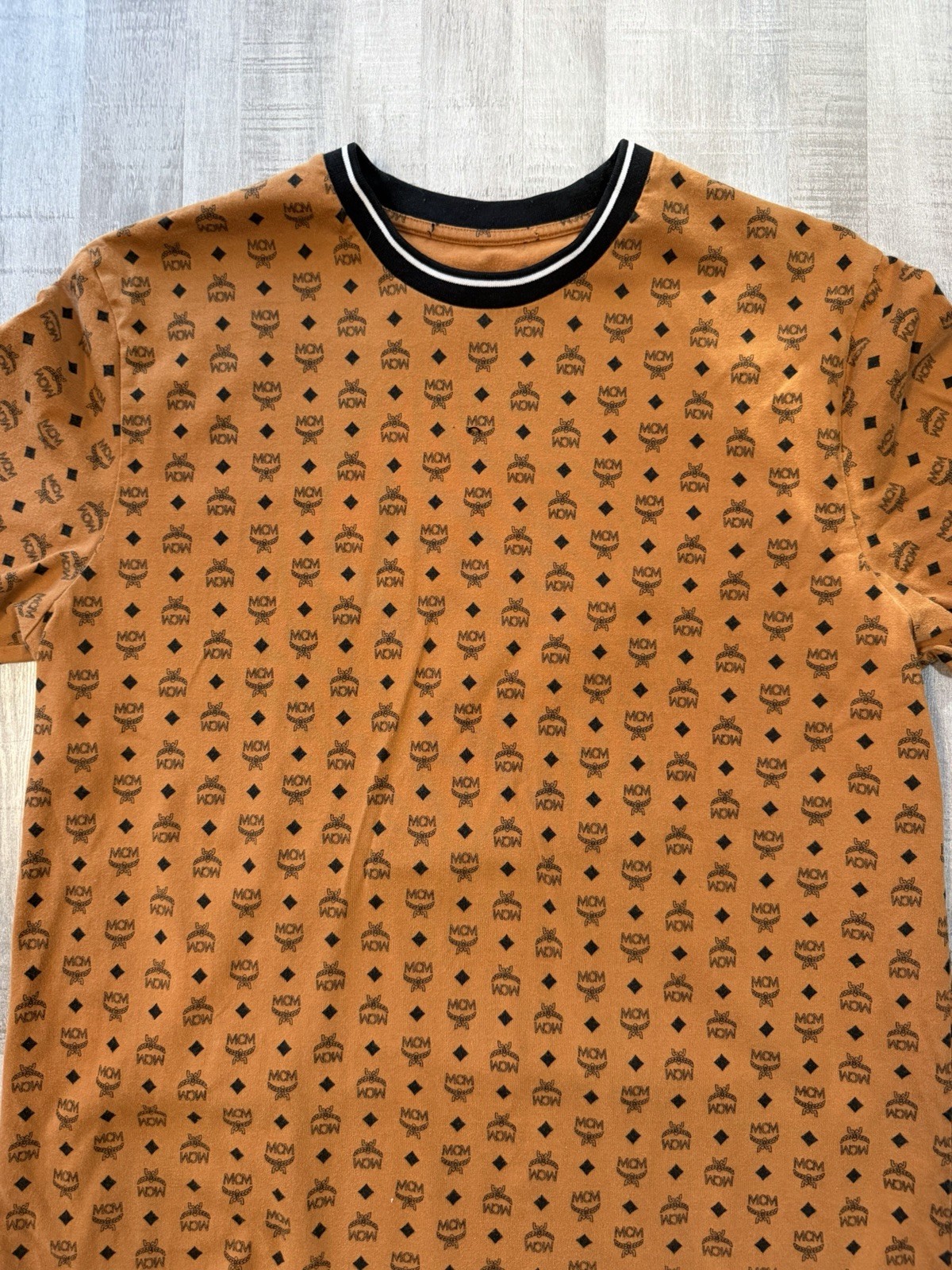 MCM Visetos T-Shirt Mens Medium Cognac Brown All Over Monogram Logo Cotton 