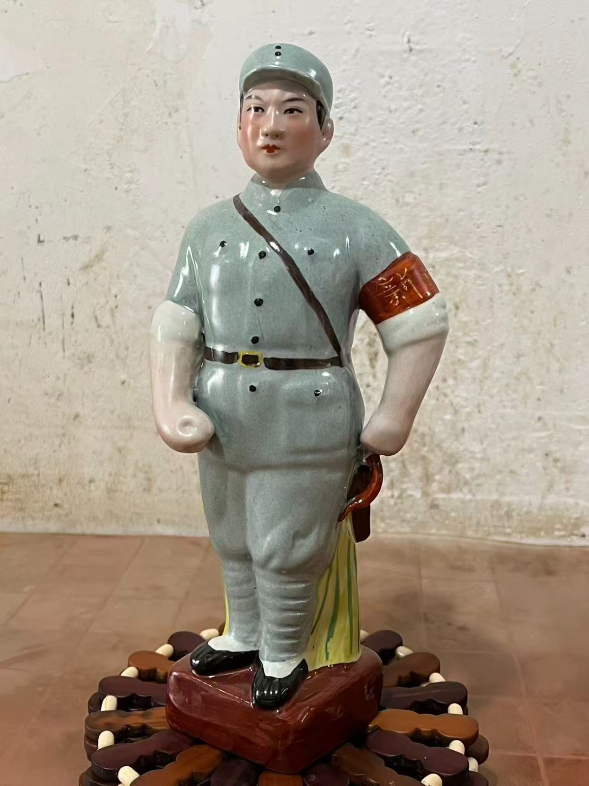 Chinese Cultural Revolution Porcelain Figure Statue A61