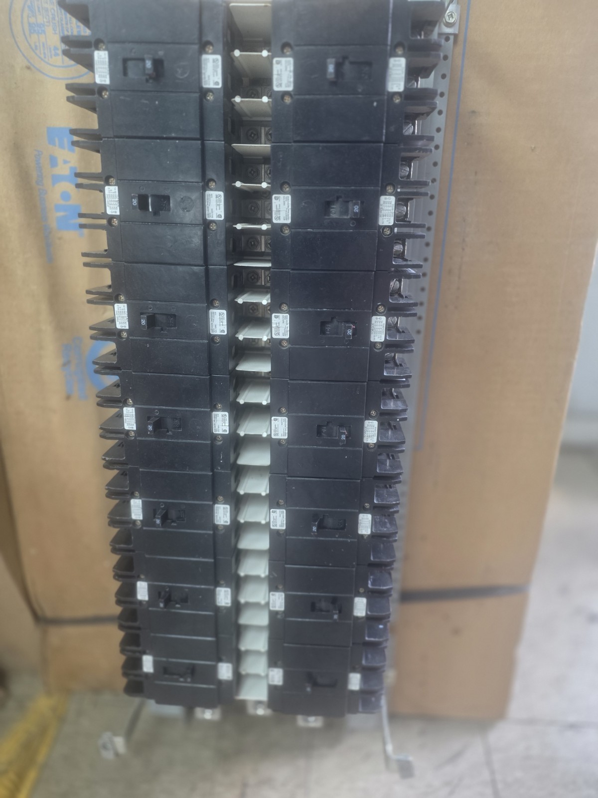 GHB3020 EATON NEW PULLOUTS (14 AVAILABLE] 