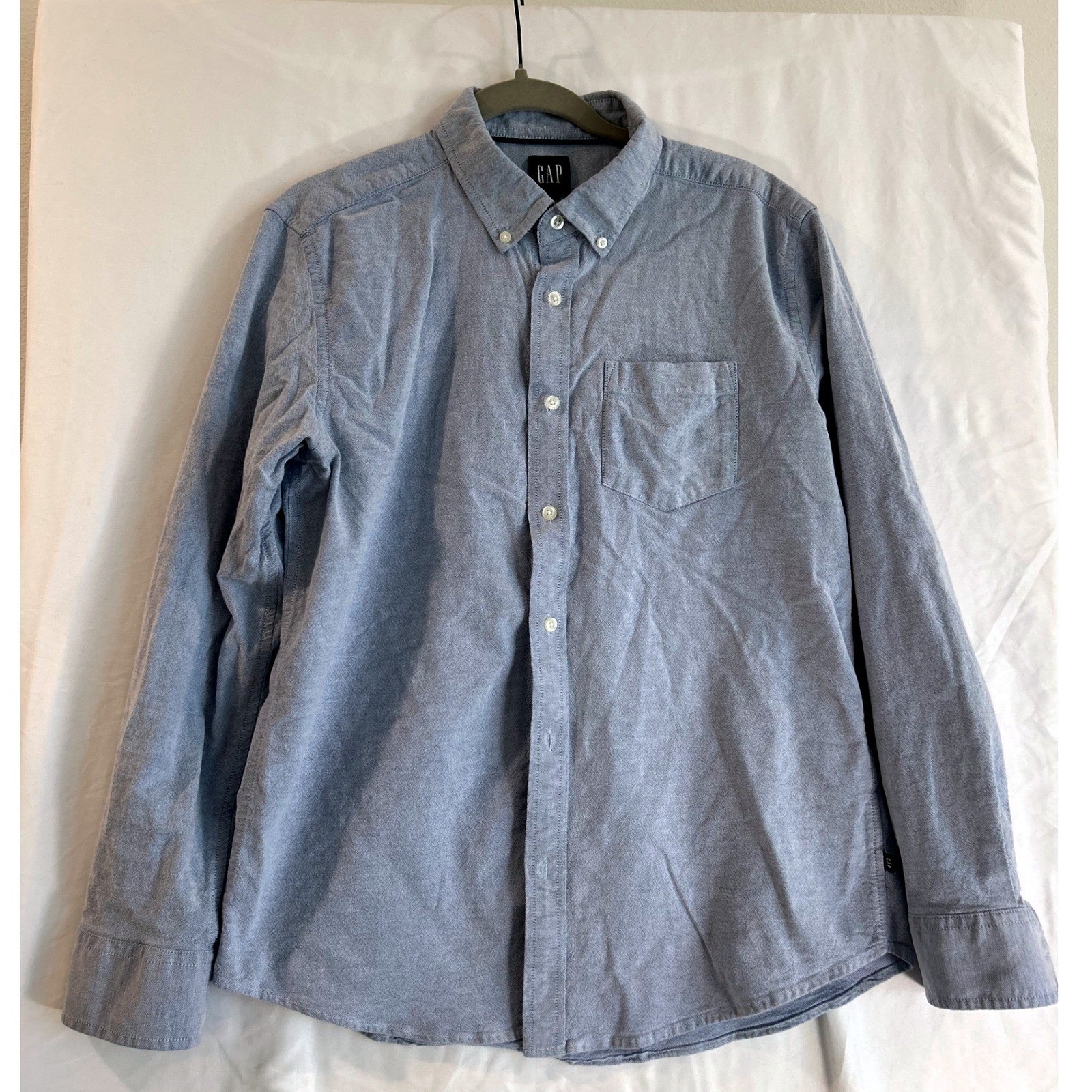 Gap Mens Blue Oxford Long Sleeve Button Down Shirt Large Dressy Classic
