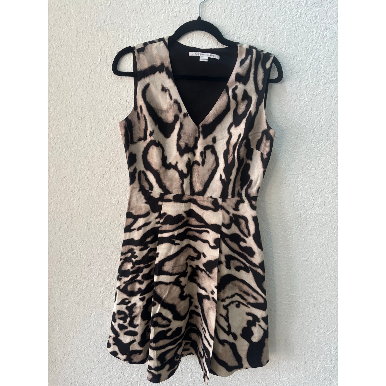 Diane Von Furstenberg Renna Mini Dress Leopard $325 Wool Silk Sz 8 Medium Animal