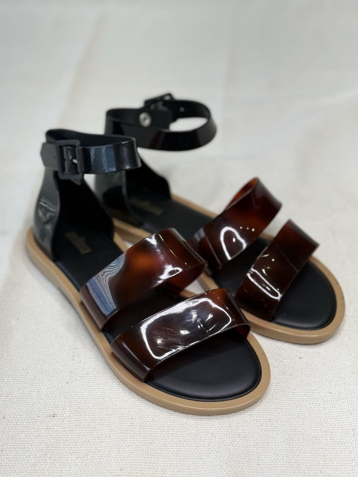 Melissa Model Women\'s Sandals Black  Tortoise Size 5 Swim Pool