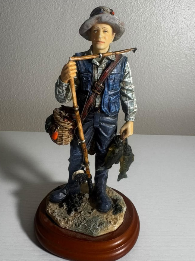 Vintage 1998 Character Collectibles Gone Fishin Figurune Rare Vintage 1998 Character Collectibles Gone Fishin Figurune Rare