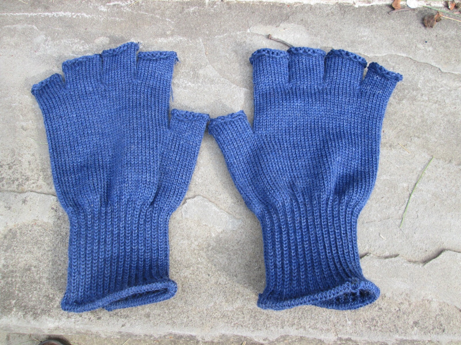 REENACTOR 18TH C COLONIAL FINGERLESS WOOL WORK GLOVES LARGE BLUE UNISEX WARM