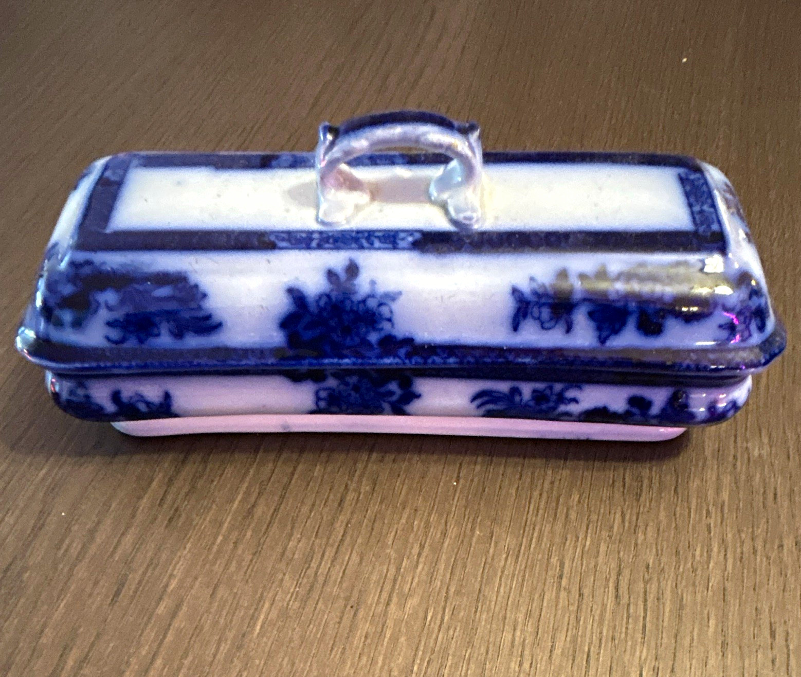 Antique Victorian Flow Blue ceramic box 8inches by 3 inches Antique Victorian Flow Blue ceramic box 8inches by 3 inches