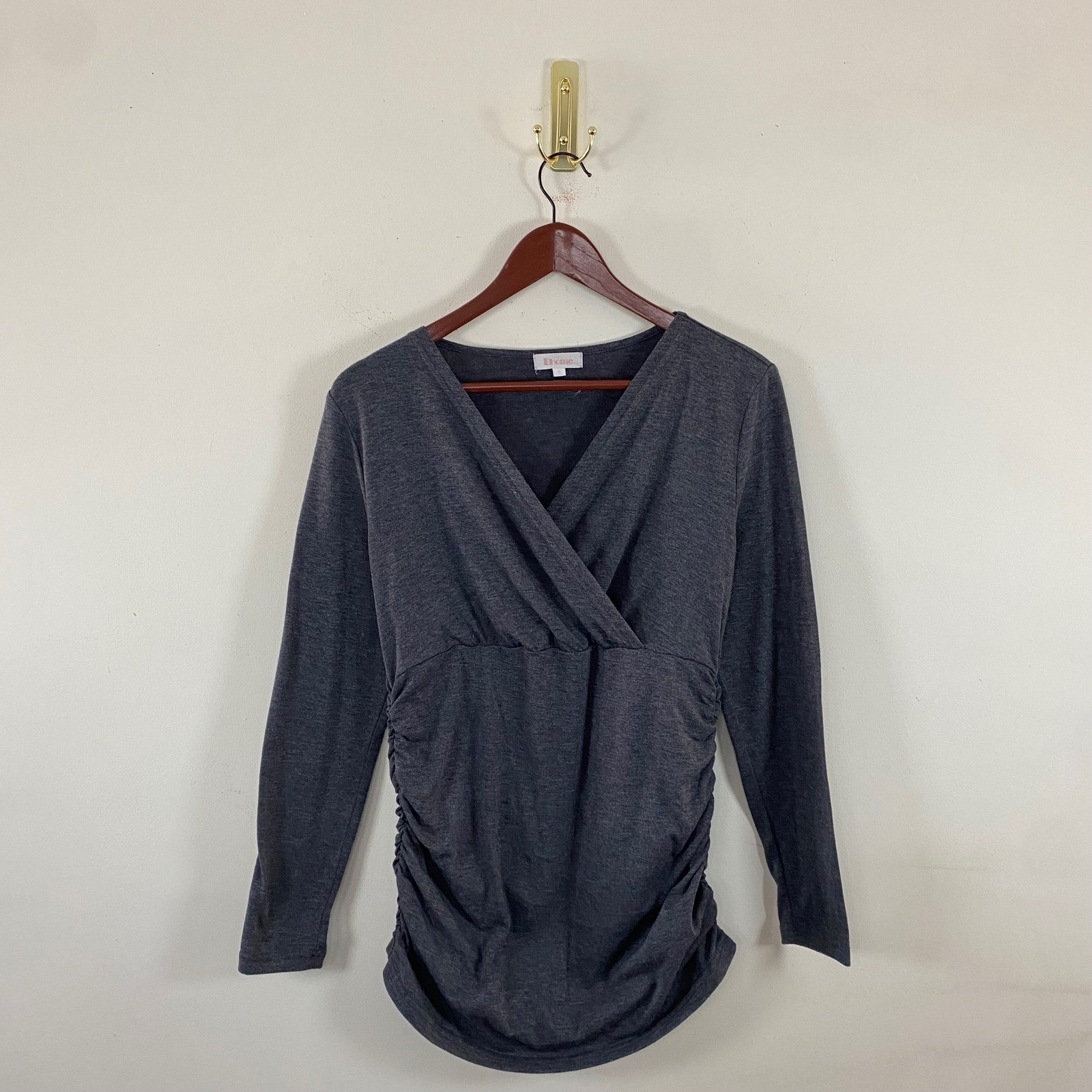 BHome Gray Maternity Top Ruched Sides Women\'s Small Long Sleeve Nursing Top