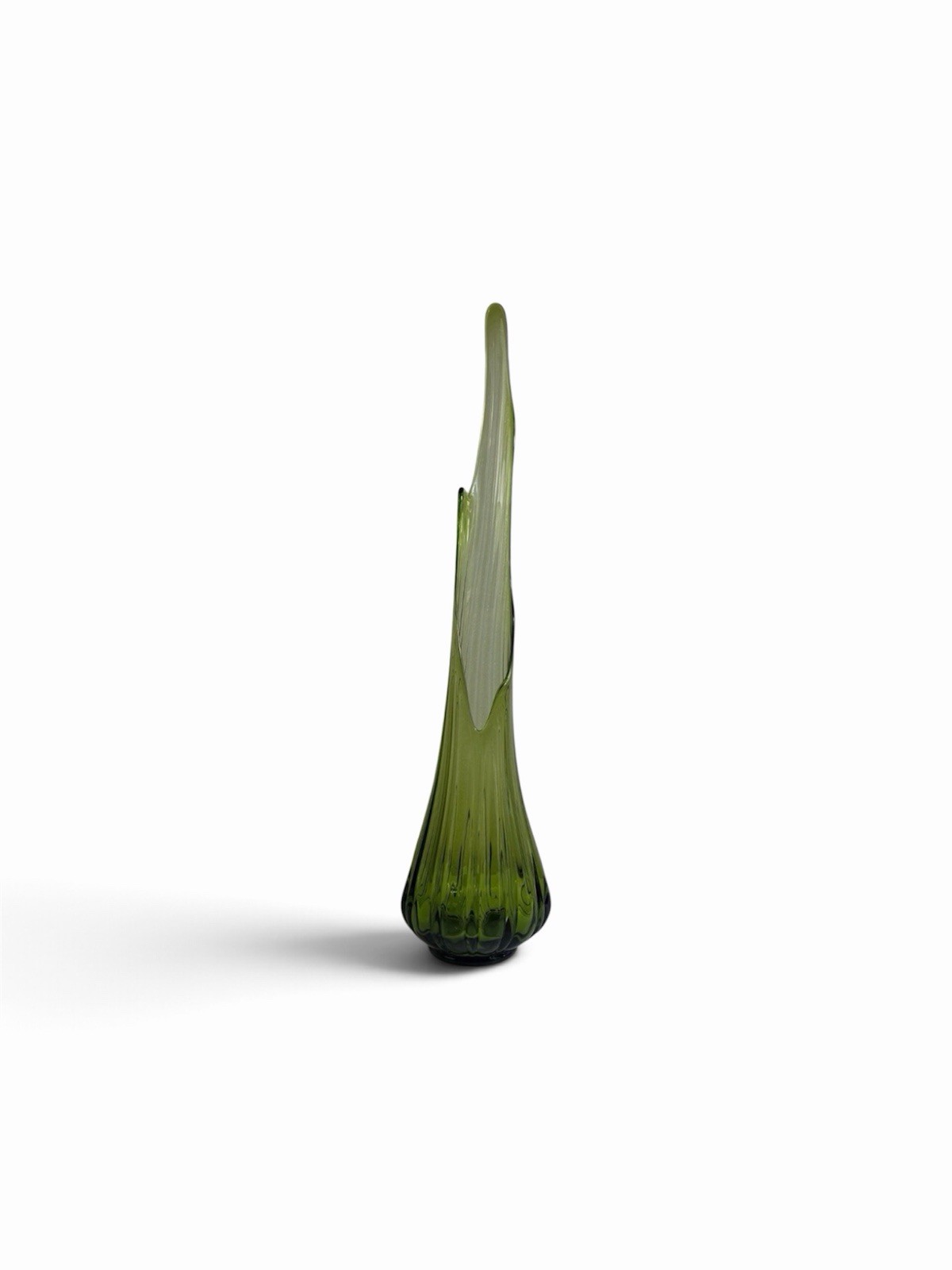 Vtg L E Smith 30” Avocado Green Simplicity Ribbed Swung Vase Fat Bottom