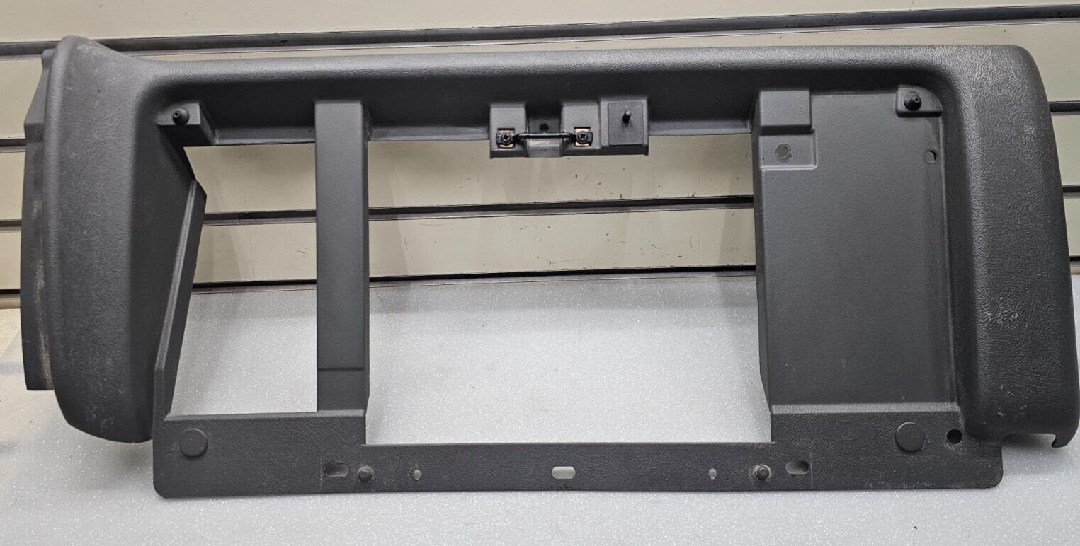 🔥03-06 Silverado Sierra Dash Glove Box Interior FRAME CENTER CONSOLE ASSEMBLY