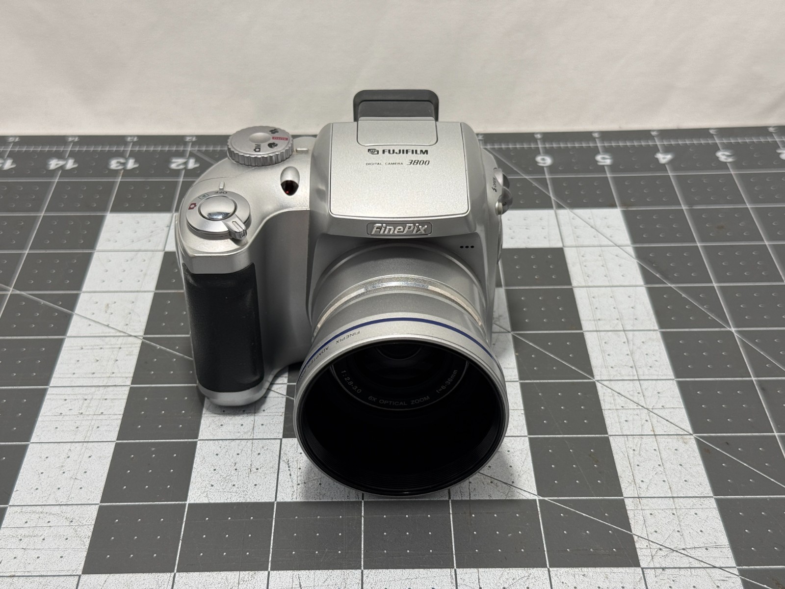 Fujifilm Finepix 3800 3.2MP Digital Camera - Tested/Works