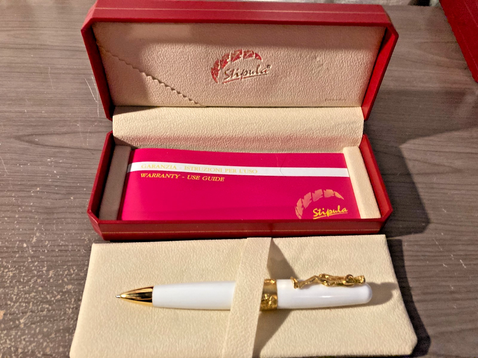 Stipula Michelangelo David Pen - White & Gold - Made in Italy