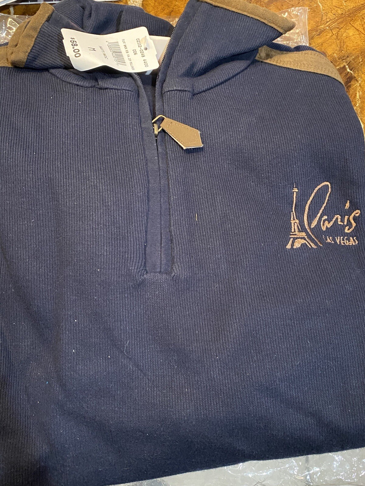 Paris,Las Vegas Hotel & Casino logo pullover sweater - Size M- Brand New- HTF Paris,Las Vegas Hotel & Casino logo pullover sweater - Size M- Brand New- HTF