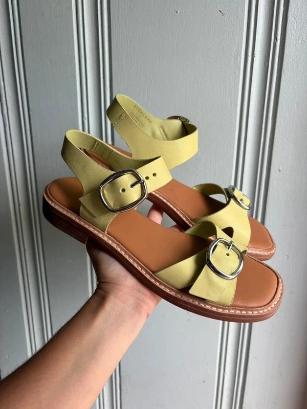 Womens size 7 Everlane The Twin Buckle Leather Light Green Sandals NWOT Womens size 7 Everlane The Twin Buckle Leather Light Green Sandals NWOT