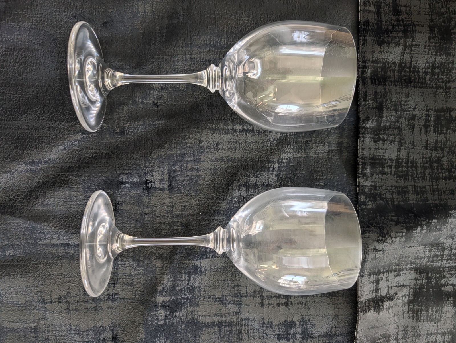 Mikasa Crystal Stephanie Set of Two Wine Glasses T7201 Mikasa Crystal Stephanie Set of Two Wine Glasses T7201
