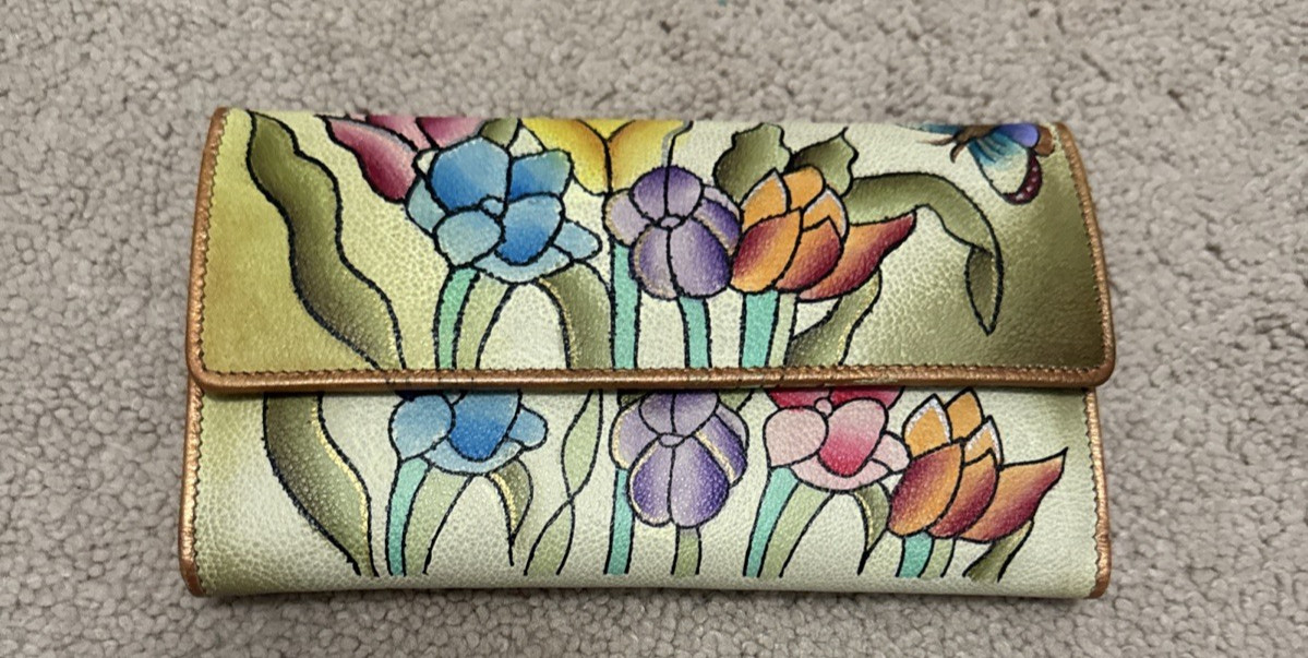 MAGNIFIQUE Hand-Painted Leather Clutch Wallet Anuschka-Inspired Green W Flowers MAGNIFIQUE Hand-Painted Leather Clutch Wallet Anuschka-Inspired Green W Flowers