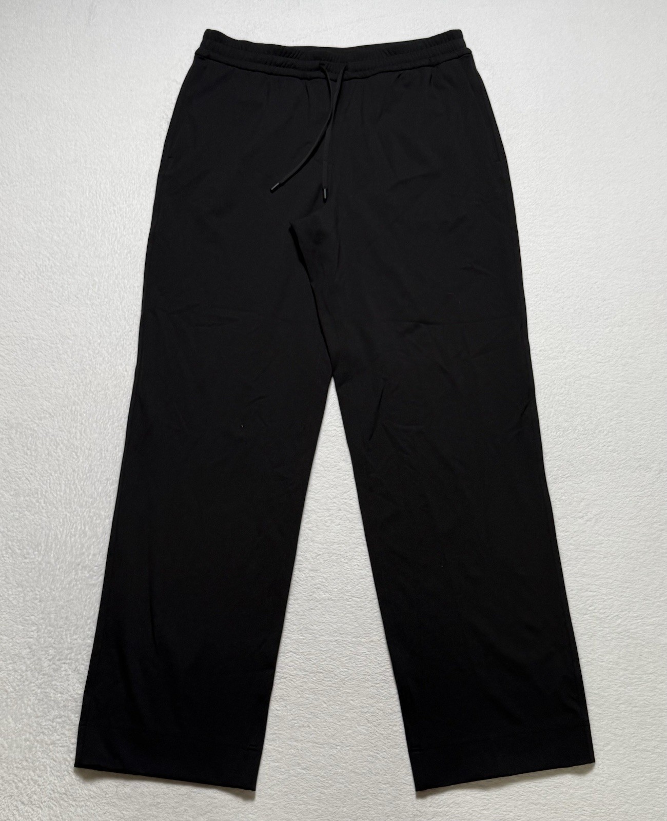 Lululemon Straight Leg Mid-Rise Pants Women’s Medium Black Full Length Luxtreme