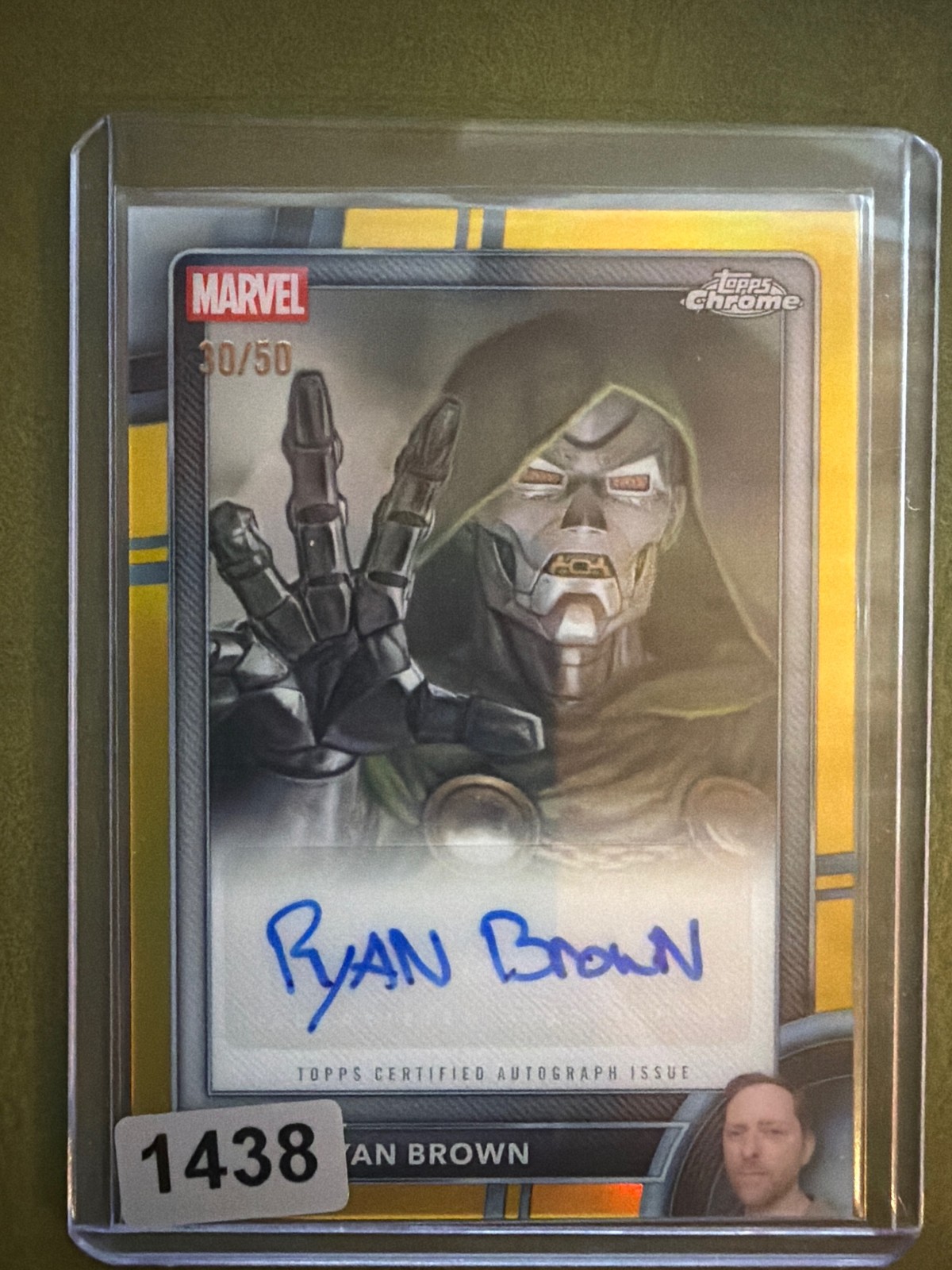 2026  Chrome Marvel Ryan Brown Authentic Marvel Book Artist Auto Gold Refractor