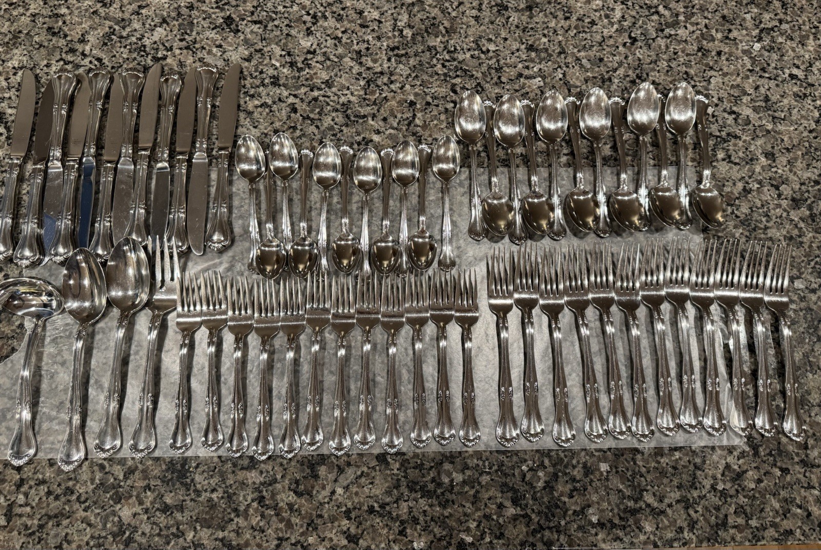 Gorham VALCOURT 64 PC Service For 11 + Stainless Forks Serving Spoons Flatware