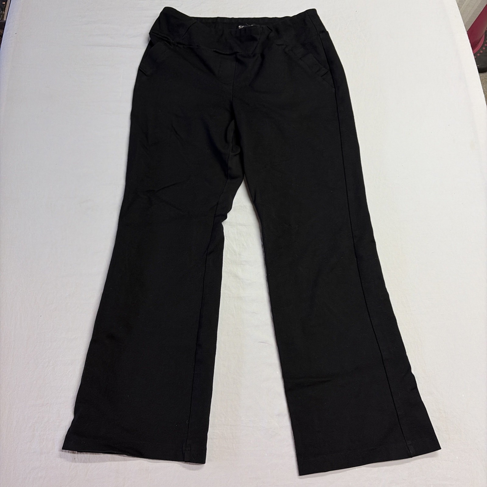 SOHO Apparel Ltd-NWT-Women\'s Black Crepe Textured Cropped Dressy Pants-Size M SOHO Apparel Ltd-NWT-Women\'s Black Crepe Textured Cropped Dressy Pants-Size M