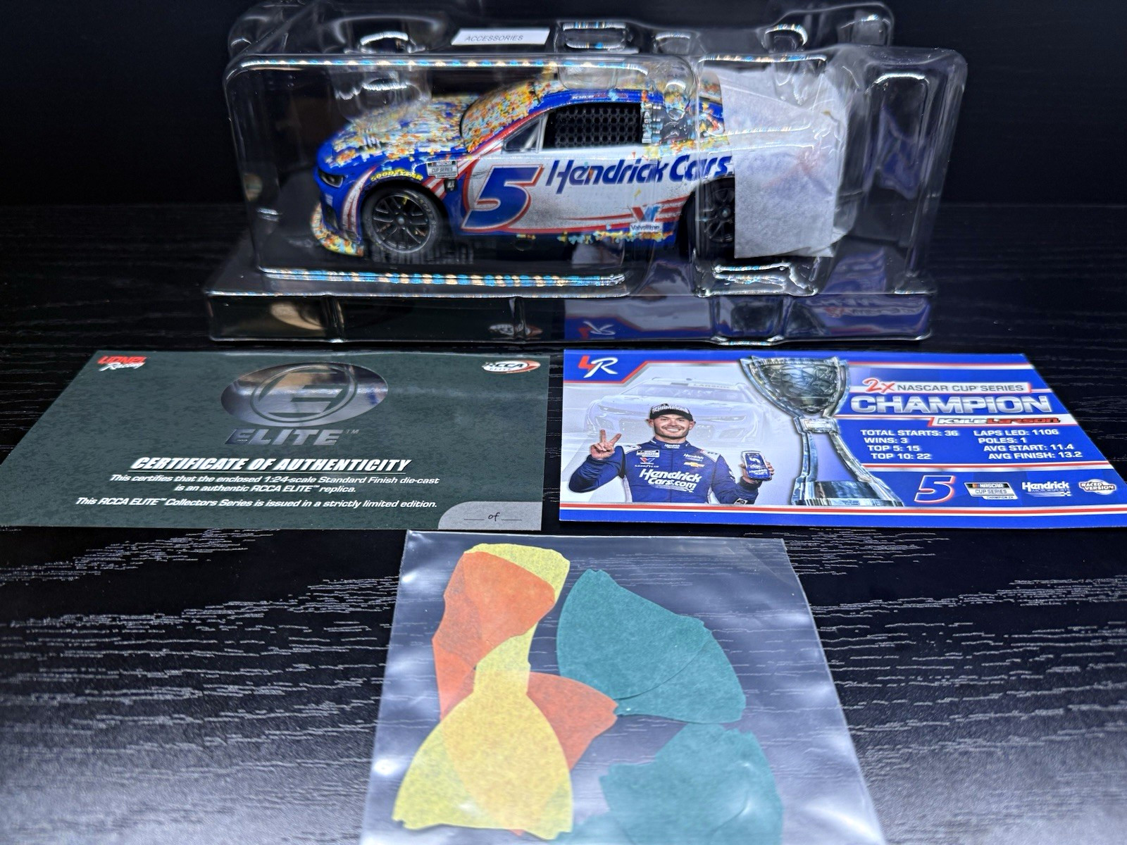 RCCA Elite 2023 Kyle Larson #5 1/24 Phoenix Raced Version W/ Race Confetti RCCA Elite 2023 Kyle Larson #5 1/24 Phoenix Raced Version W/ Race Confetti