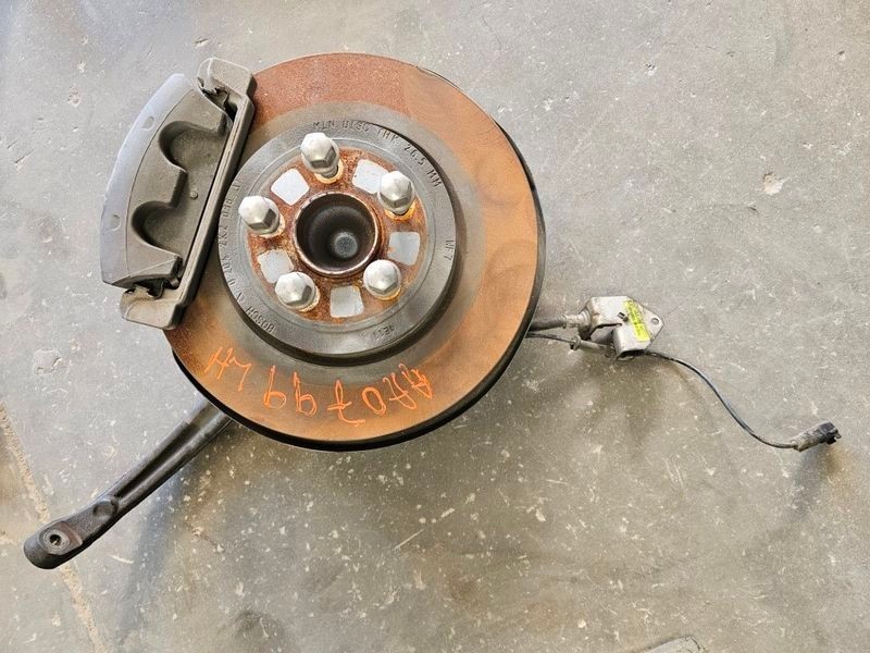 2012-2023 Dodge Charger Front Left Driver Side LH Spindle Knuckle Assembly Used 2012-2023 Dodge Charger Front Left Driver Side LH Spindle Knuckle Assembly Used