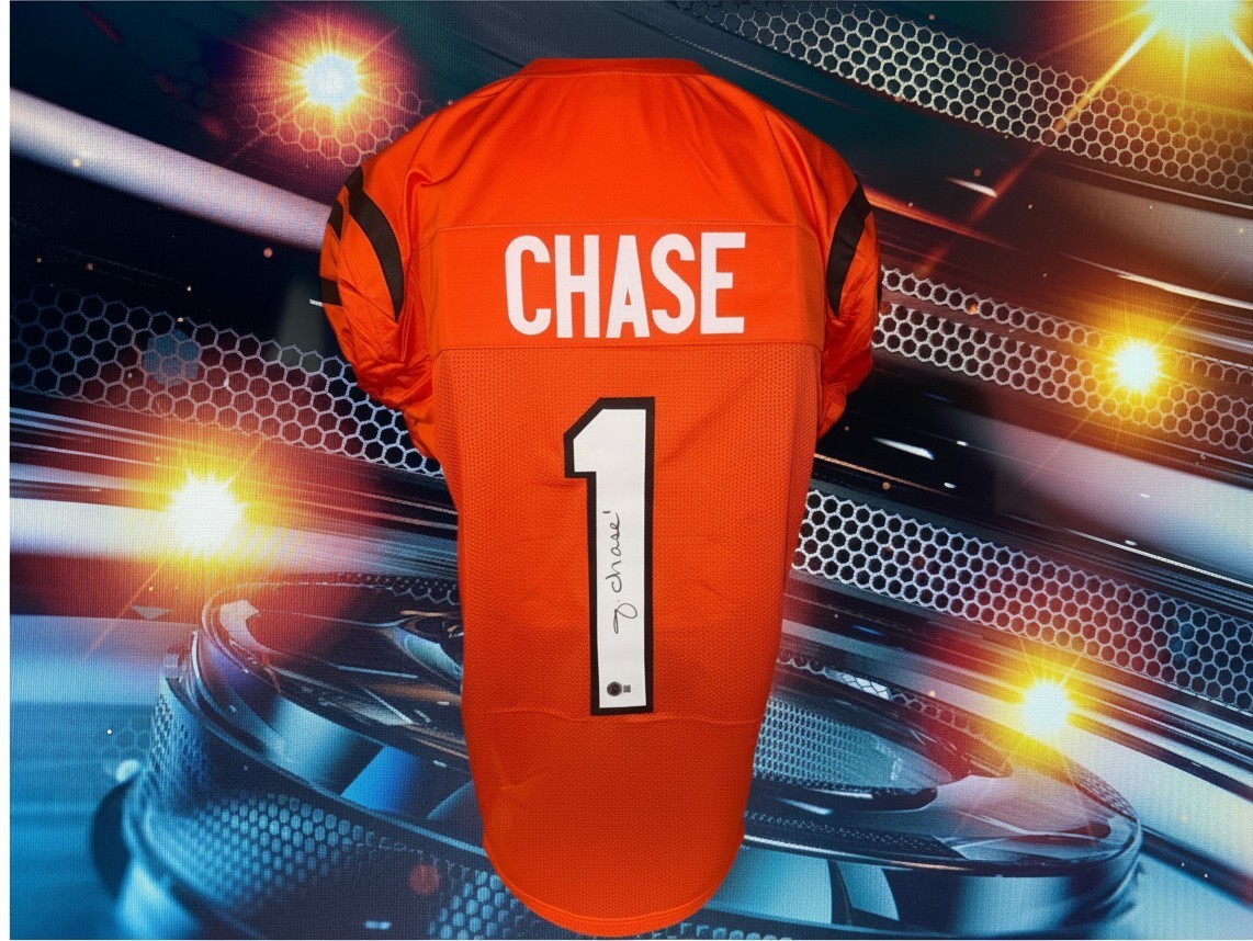 JAMAR CHASE AUTOGRAPHED CUSTOM CINCINNATI BENGALS ORANGE JERSEY COA BECKETT