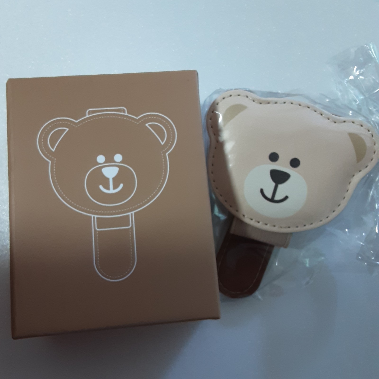 Starbucks Korea 2026 Bearista sun glasses stand